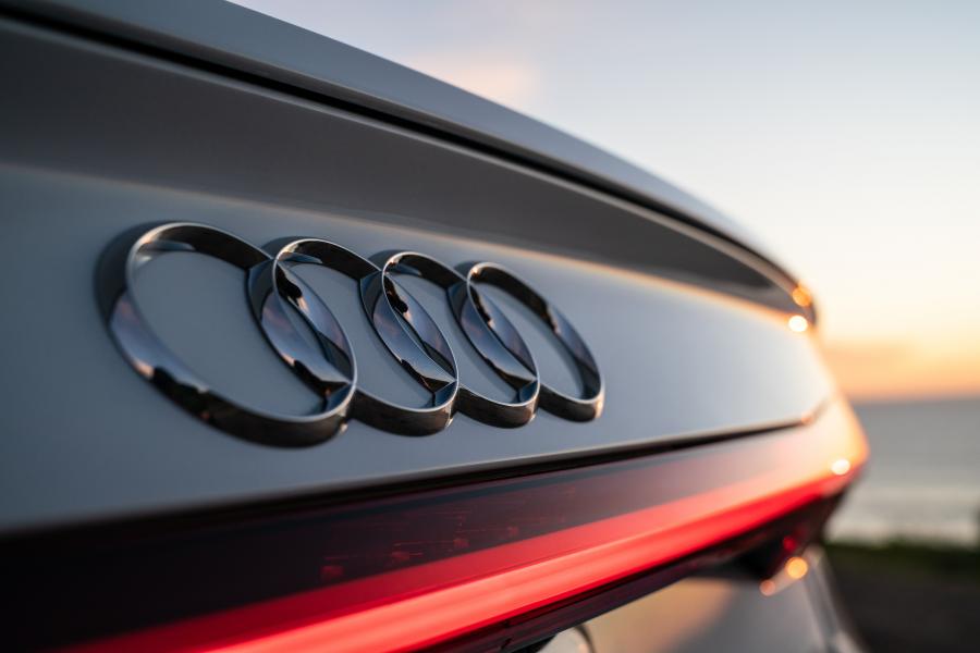 Логотип Audi S7 Sportback TFSI 2019 года  (NA) (фото 4 из 24)